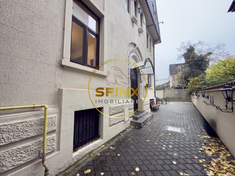 Clinica medicala autorizata, bloc operator, lift, curte