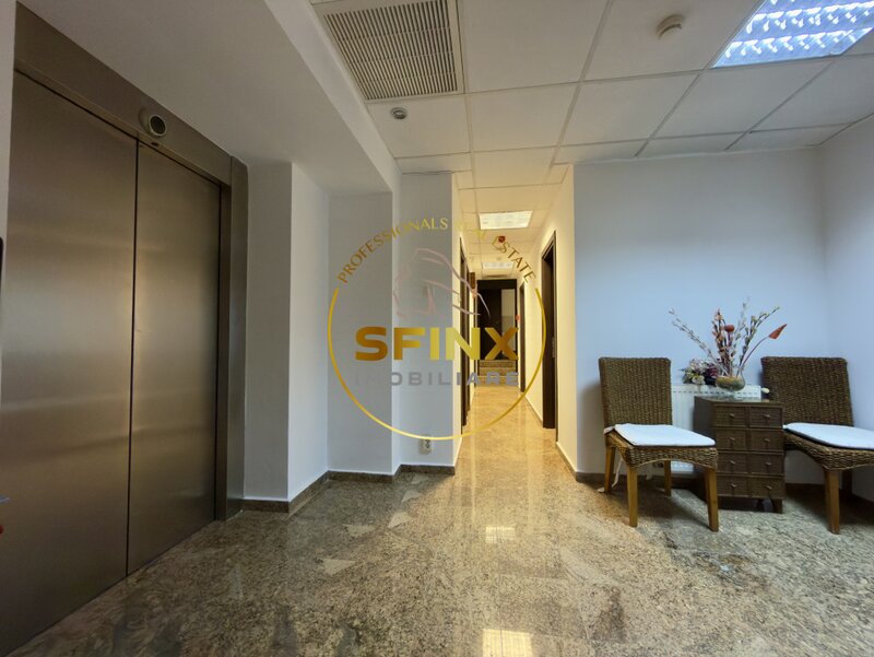 Clinica medicala autorizata, bloc operator, lift, curte